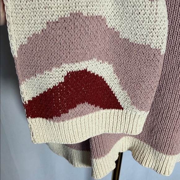 POL V-Neck Sweater in Cream, Red, and Pink - Picture 3 of 9